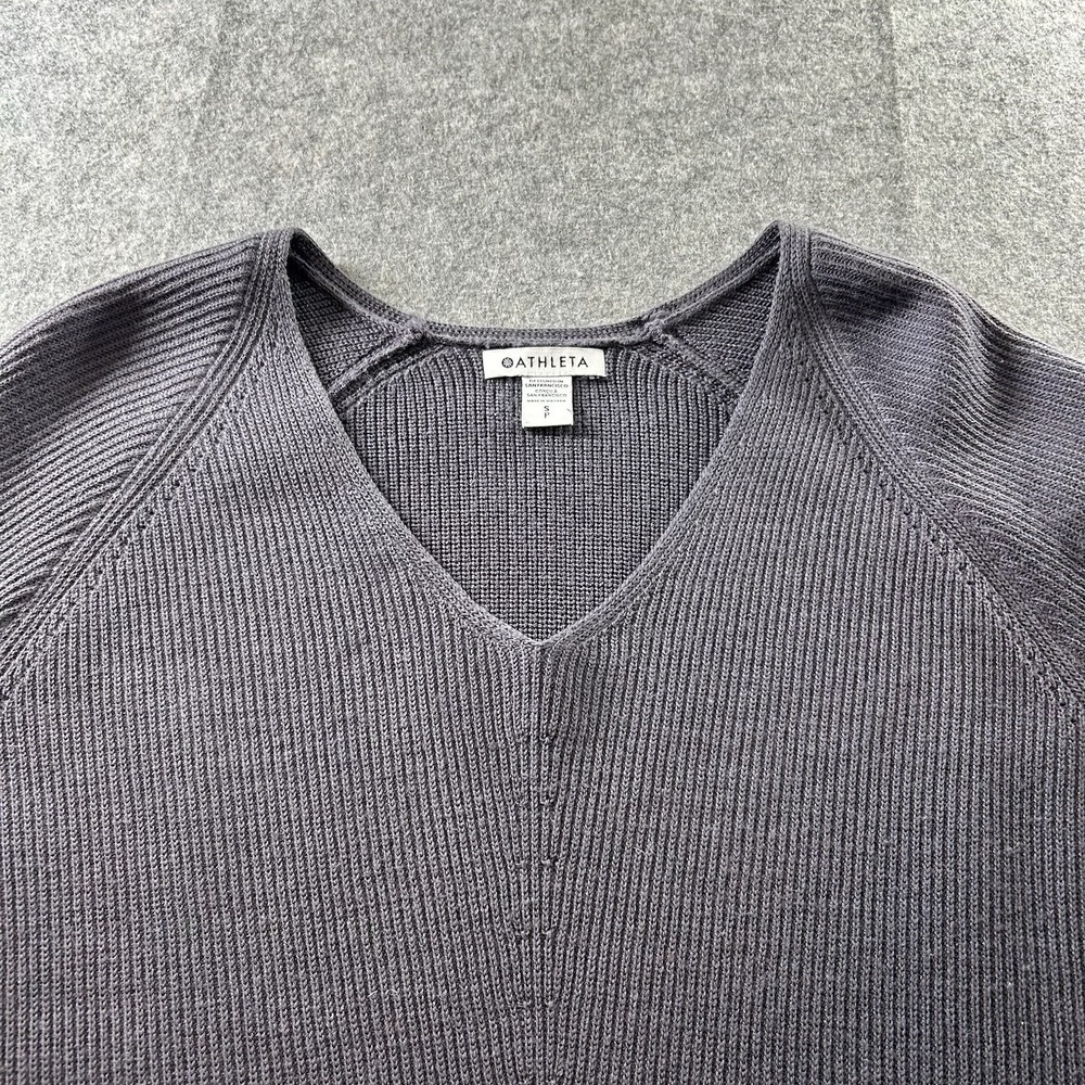ATHLETA Sweater Small Hanover Merino Wool Blend V-Neck Knit Purple Winter - Picture 2 of 8